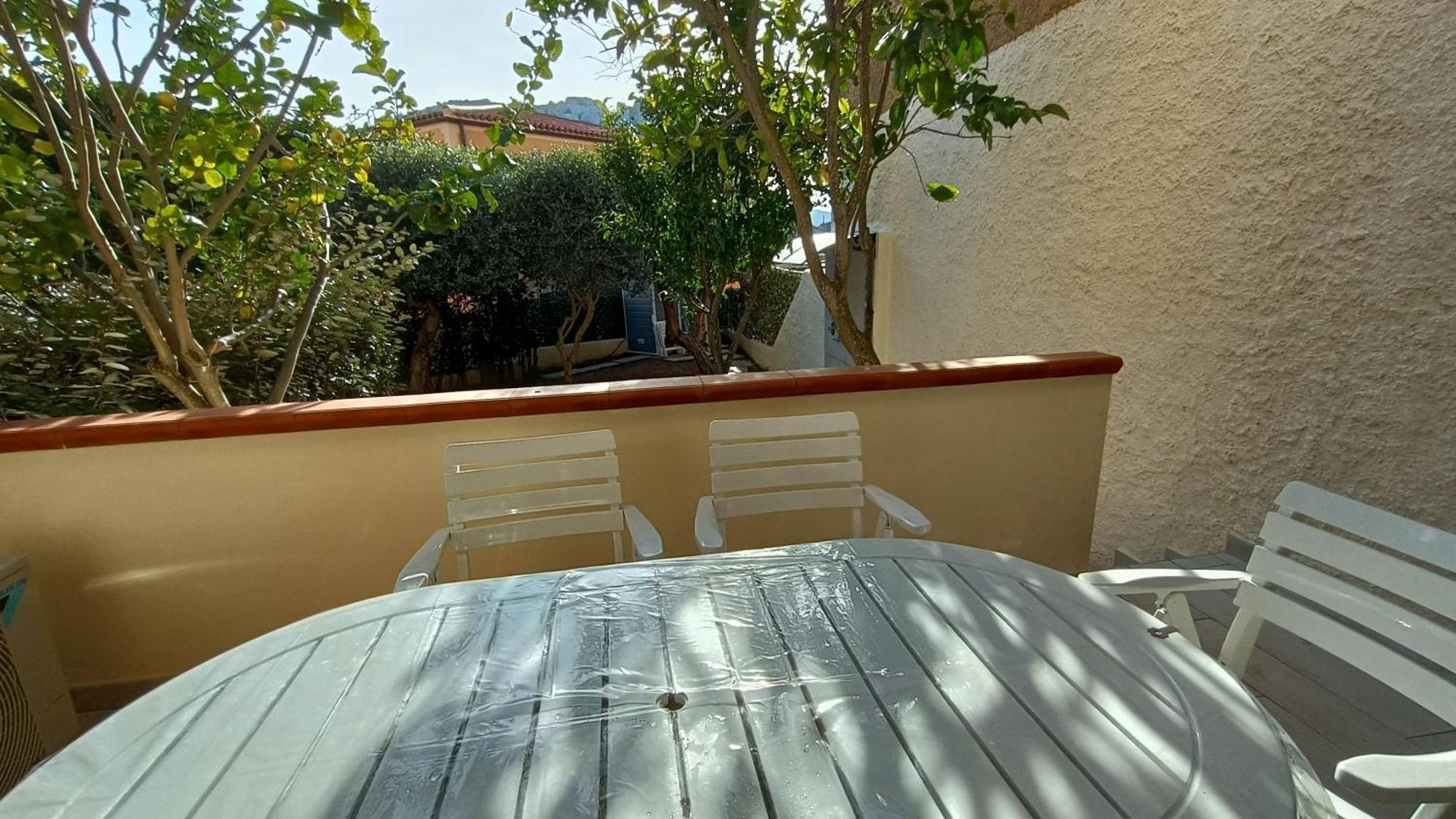 Appartamento Vacanze Alla Maddalena Ла Мадалена Екстериор снимка